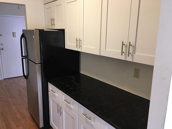 2nd image of 321 Prospect Ave APT B3