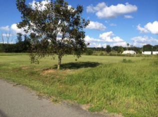 2119 Aaron Ave, Grand Ridge, FL 32442