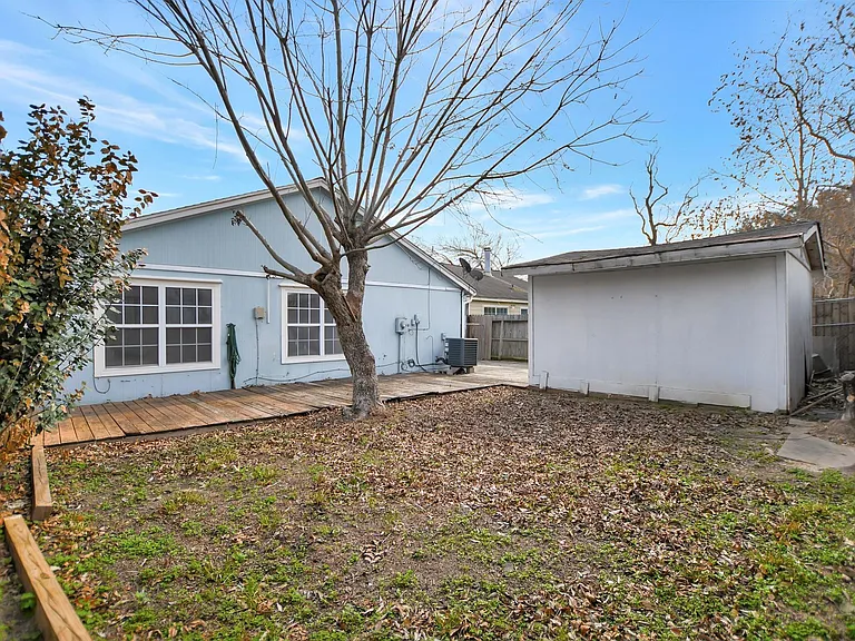 7619 Lemma Dr — Photo 37