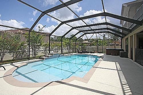 Screened/heated pool