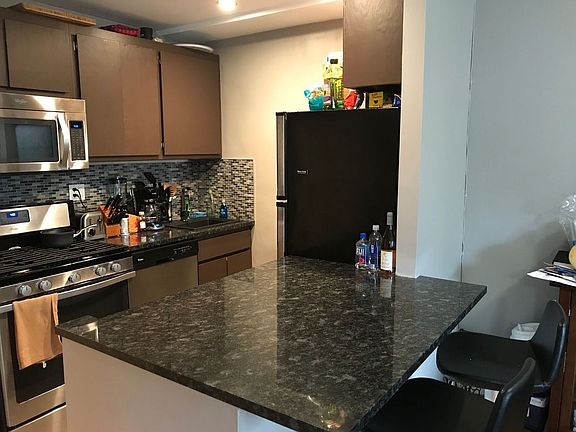 4th image of 64 2nd Ave Ph 3