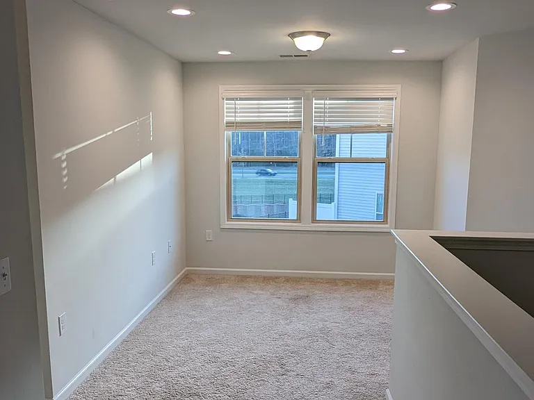 1127 Longitude Dr — Photo 16