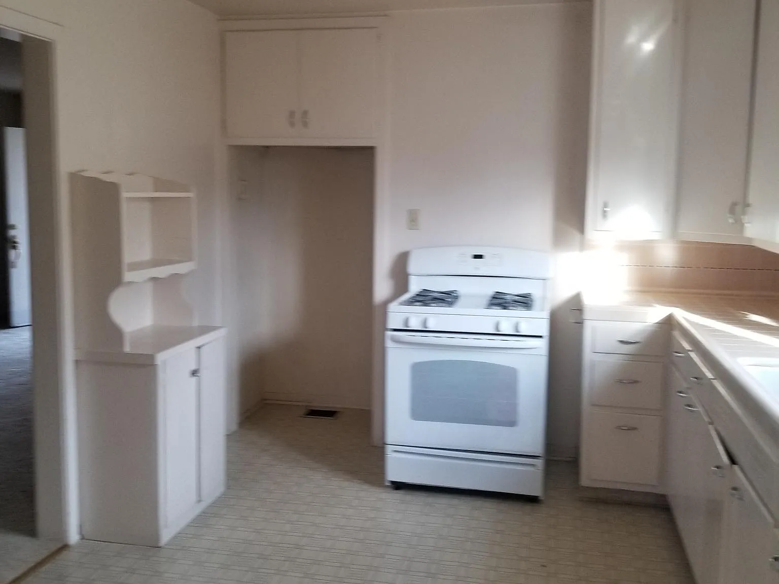3 bed, 1348 sqft, $1,260 — Photo 3