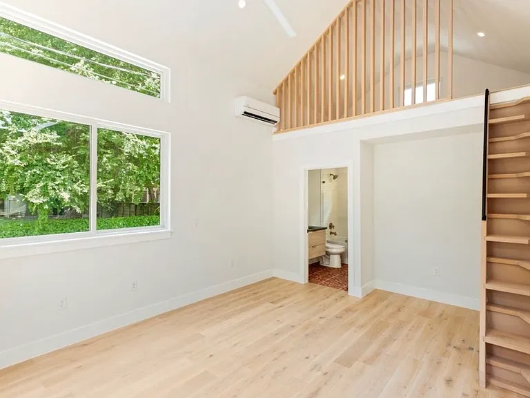 1400 Haskell St #C — Photo 1