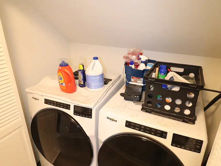 1345 N Bosworth Ave #3R — Photo 9
