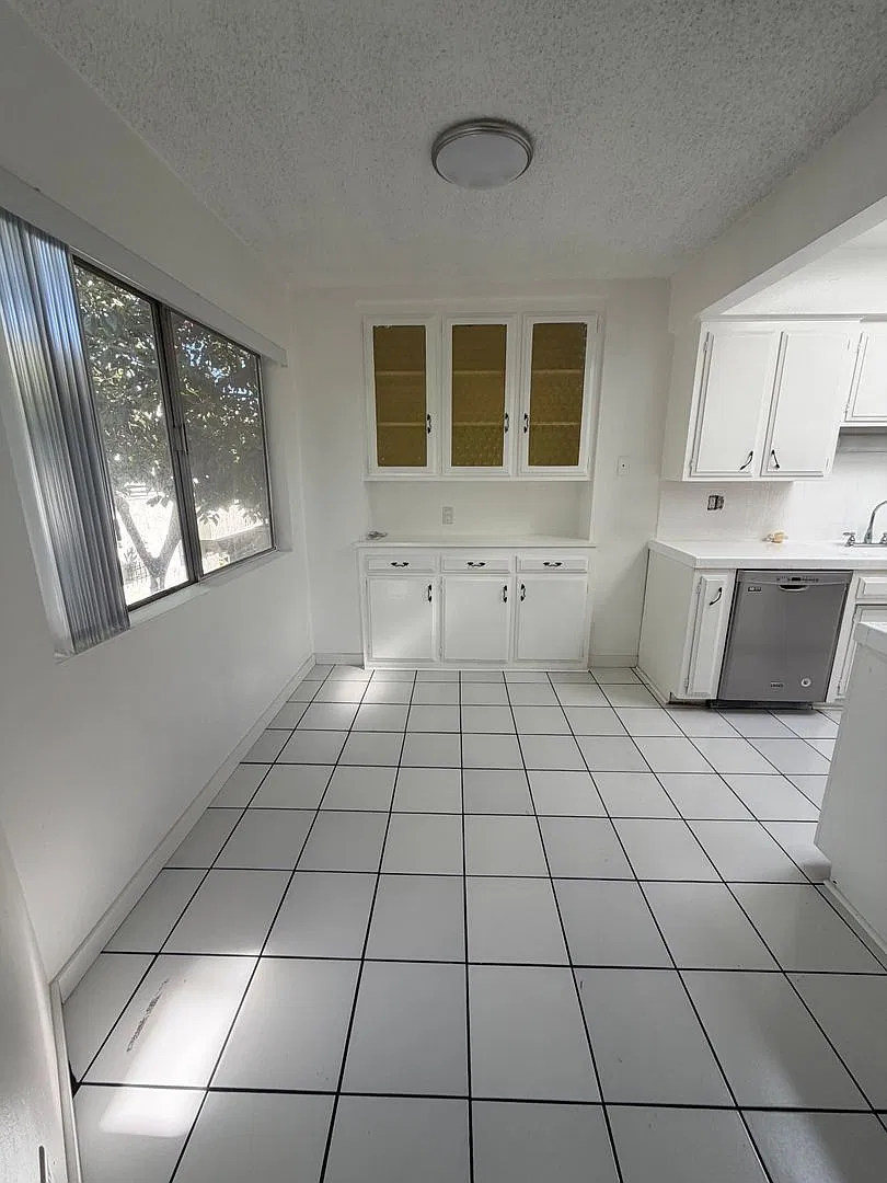 3344 Mentone Ave — Photo 3