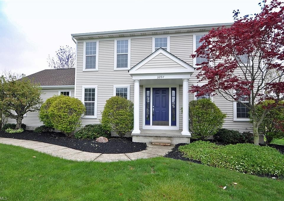 1st image of 3297 Waterford Way