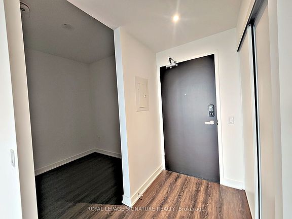 3rd image of 448 Burnhamthorpe Rd W #317