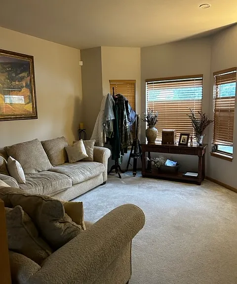 3902 Century Dr — Photo 7