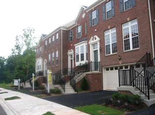 18273 Camdenhurst Dr, Gainesville, VA 20155