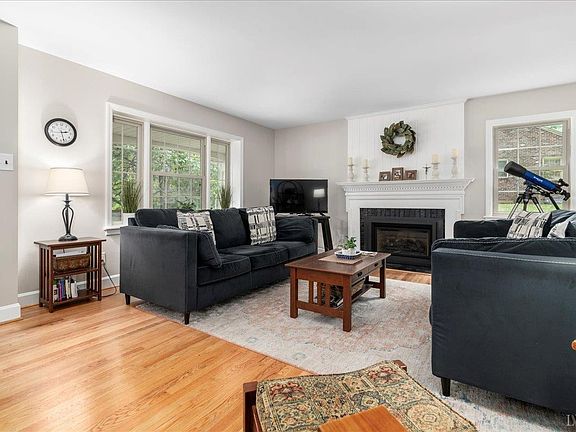 5th image of 4128 Audubon Pl