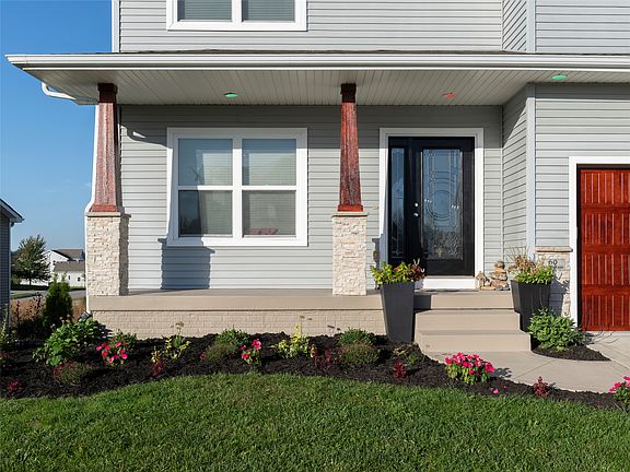 3rd image of 60 Abigail Ln