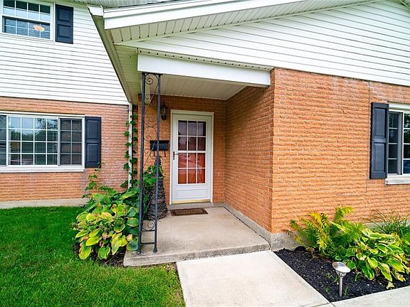 4th image of 3840 Leonora Dr