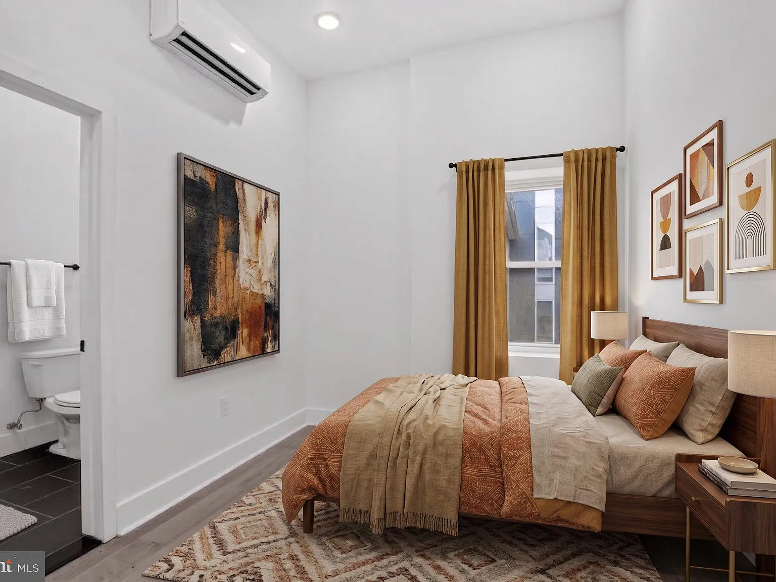1 bed, 1.0 bath, $1,295 — Photo 2