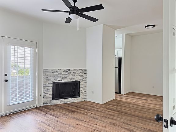 2nd image of 2323 Fairwind Rd #105