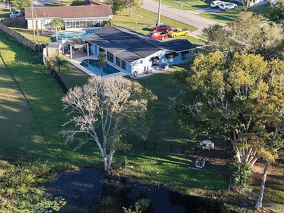 4th image of 632 Hager Ct
