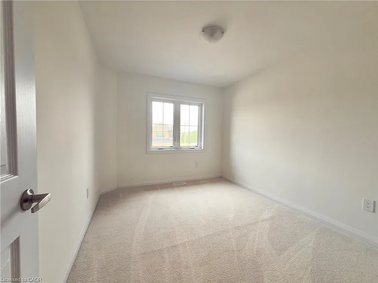 299 Starlight Ave — Photo 17