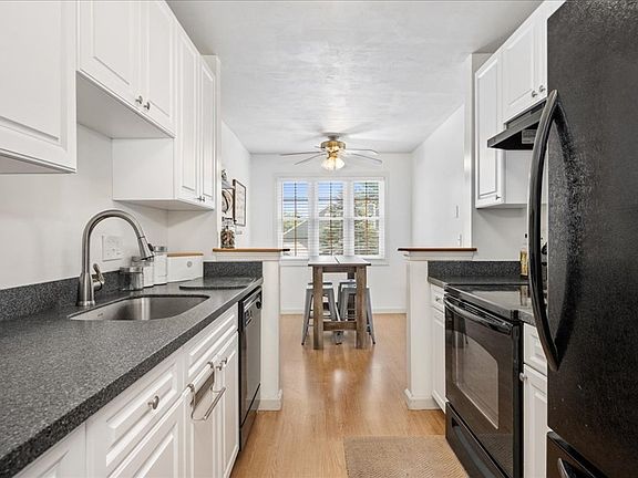 5th image of 113 Laurelwood Dr