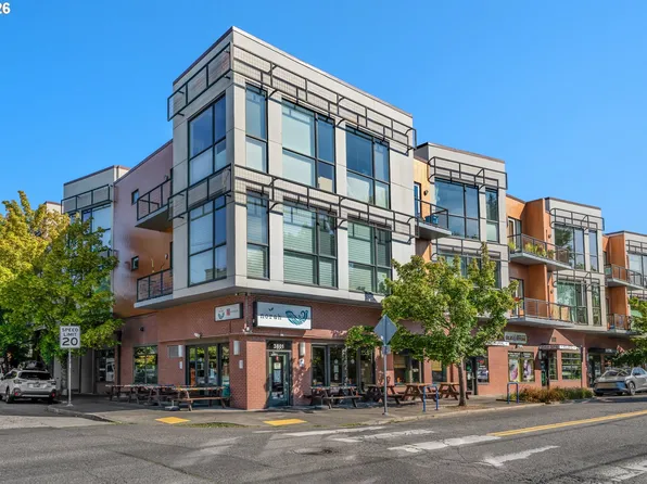 838 SE 38th Ave Unit 306, Portland, OR 97214