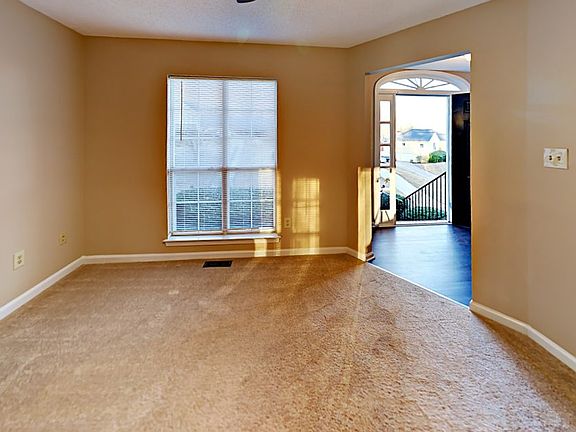 3rd image of 2729 Amber Creek Dr