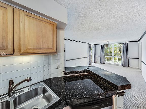 3rd image of 1280 S Alhambra Cir APT 1304