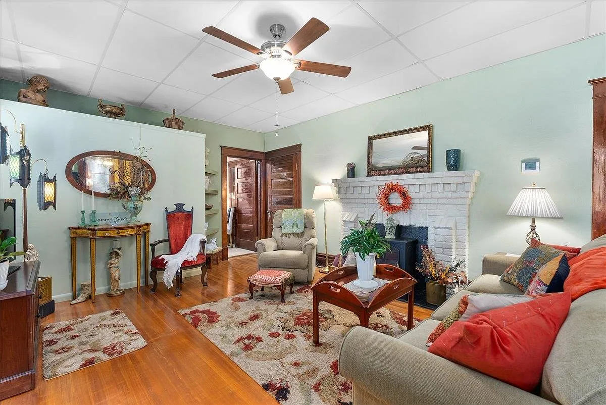 22 Sweet Spring Ln photo 1