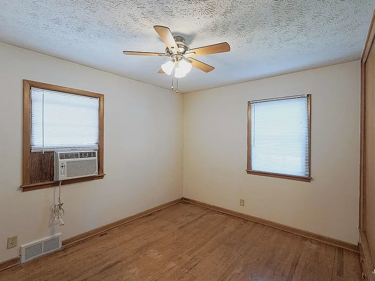 1340 Otoe St — Photo 9