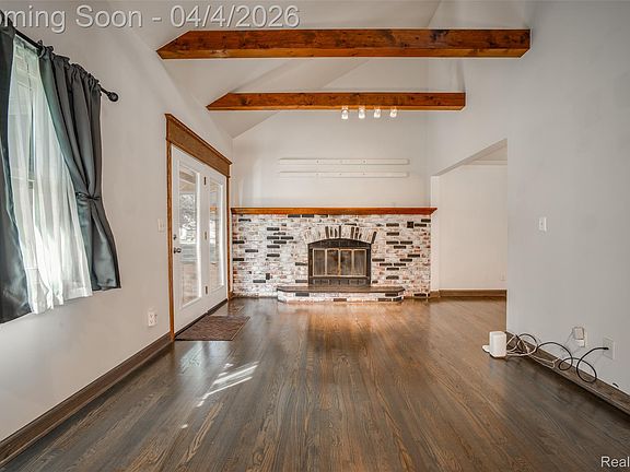 3rd image of 8183 Reese Rd