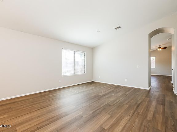 5th image of 1385 E JARDIN Drive