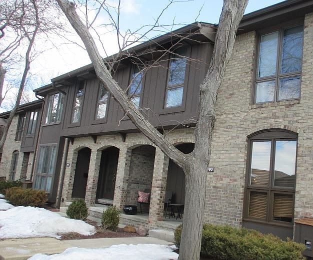 1st image of 780 Greenhills Dr