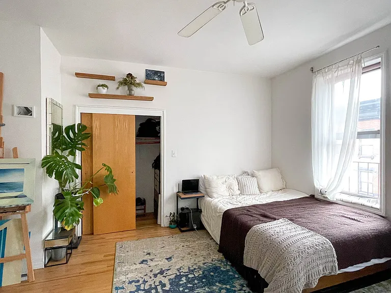 166 Suffolk St #1C — Photo 1