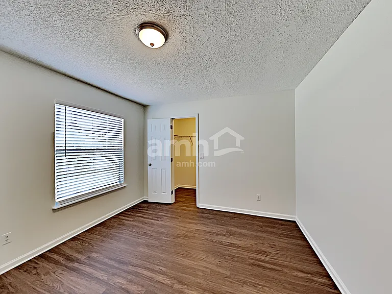 3155 Olde Sutton Parke Dr — Photo 18