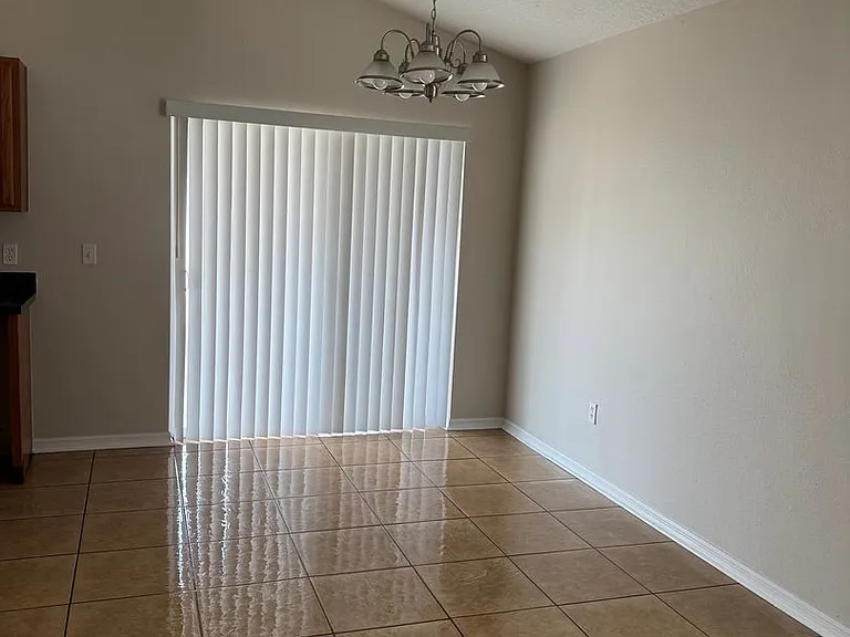 2318 Santa Ana St — Photo 9