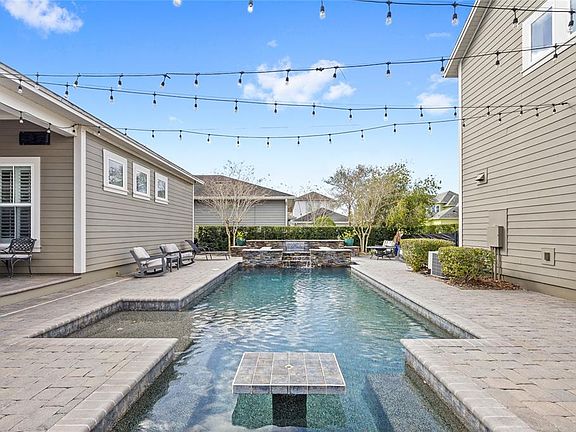 4th image of 14025 Hench Ln