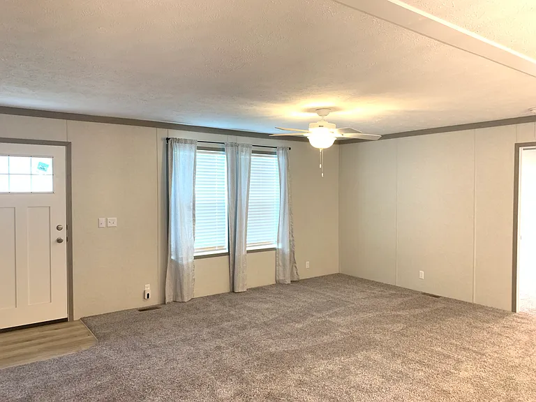 Valley Estates — Photo 31