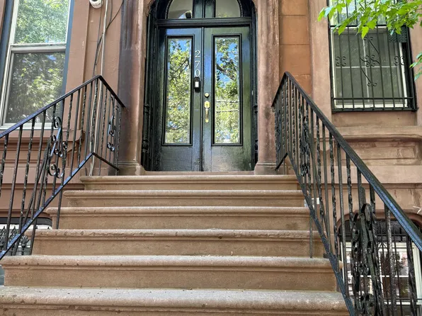 270 Halsey Street image 1 of 9