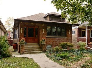 5943 N Hermitage Ave, Chicago, IL 60660