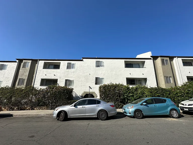 Eureka Gardens Apartments — Photo 2
