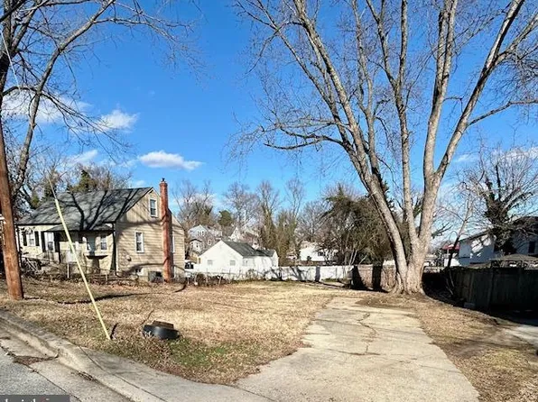 5102 Doppler St, Capitol Heights, MD 20743