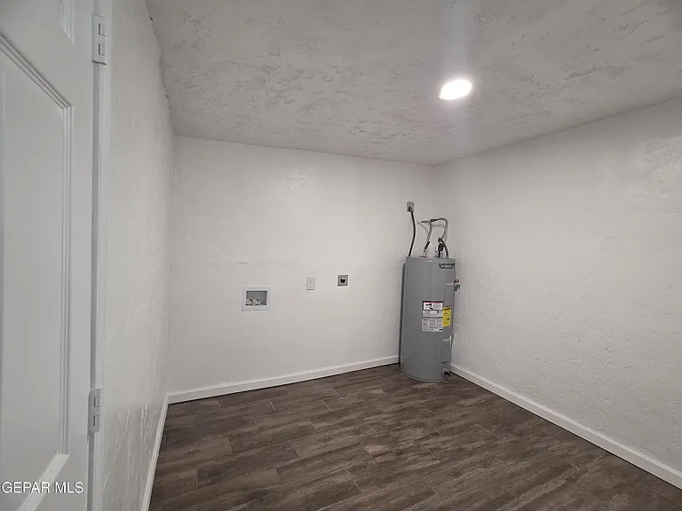 363 Ontiveros St — Photo 16
