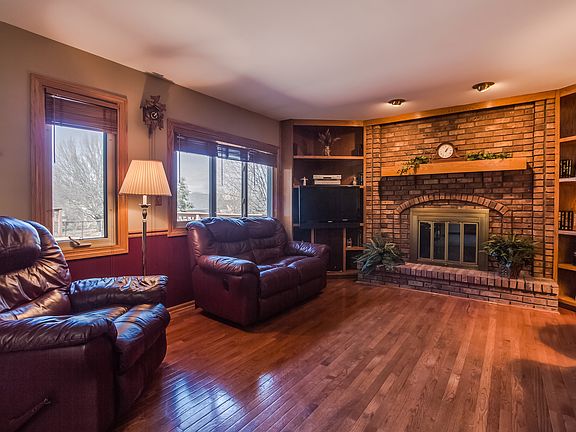2nd image of 14442 S Golden Oak Dr
