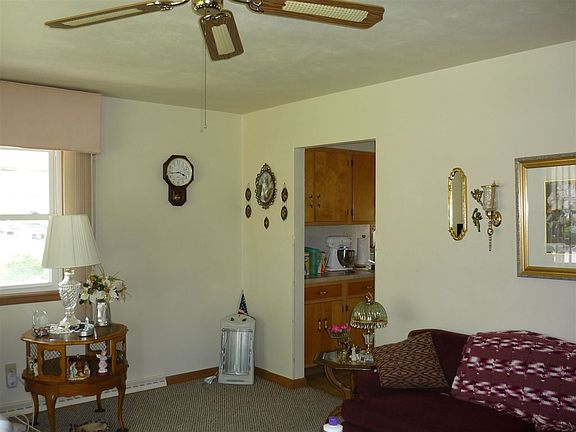 5th image of 1723 Midway Dr