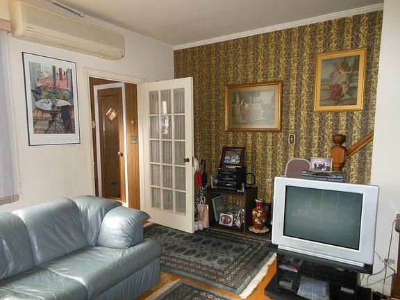 2nd image of 6403 Alderton St