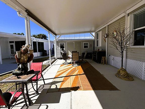 3rd image of 128 Jimmy St