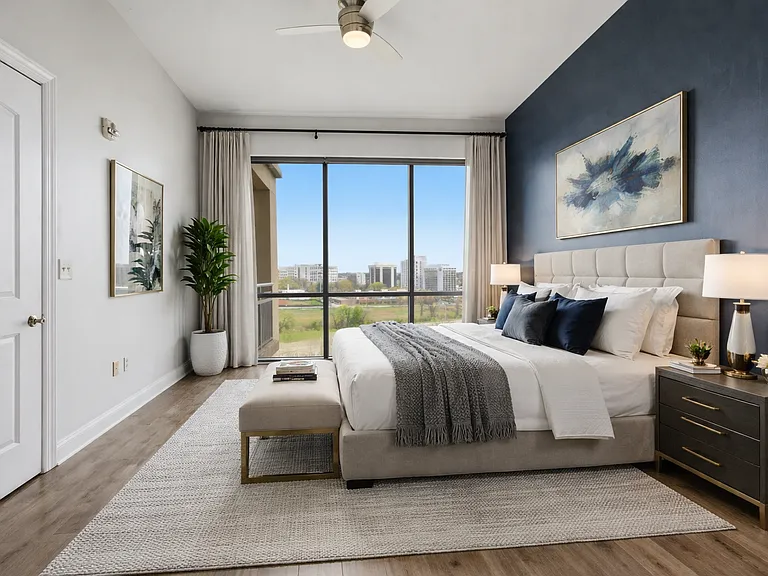 Primary bedroom - Virtually staged