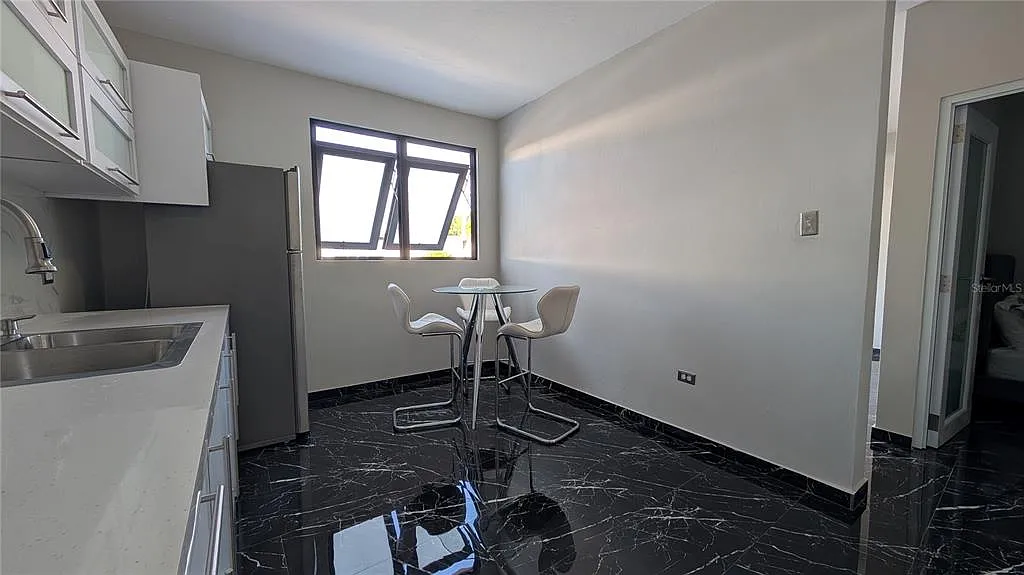 2 bed, 1.0 bath, 750 sqft, $1,550 — Photo 4