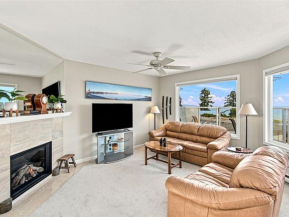 2nd image of 330 Dogwood St #218