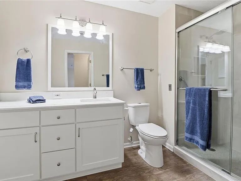 300 Johnson Ferry Rd NE #B202 — Photo 11
