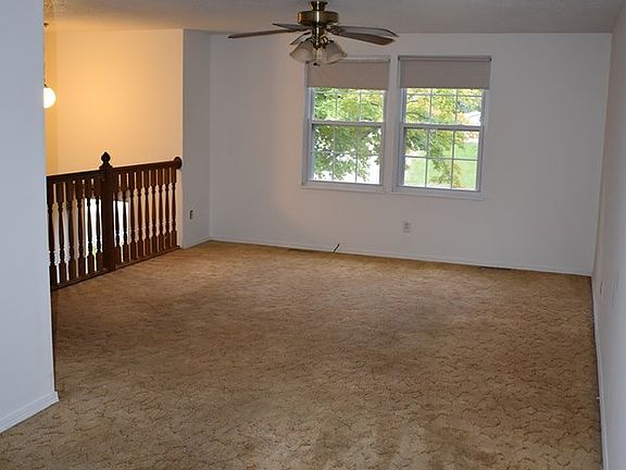 Dining room to living room