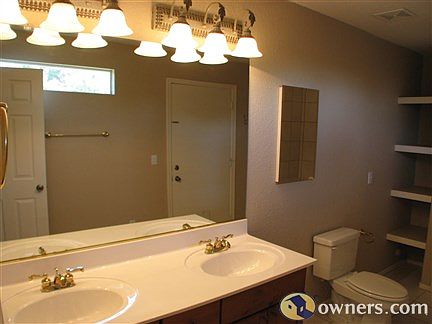 En Suite Bathroom in Master Bedroom